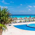 1Br In Villas Marlin, Beach Access And Pools