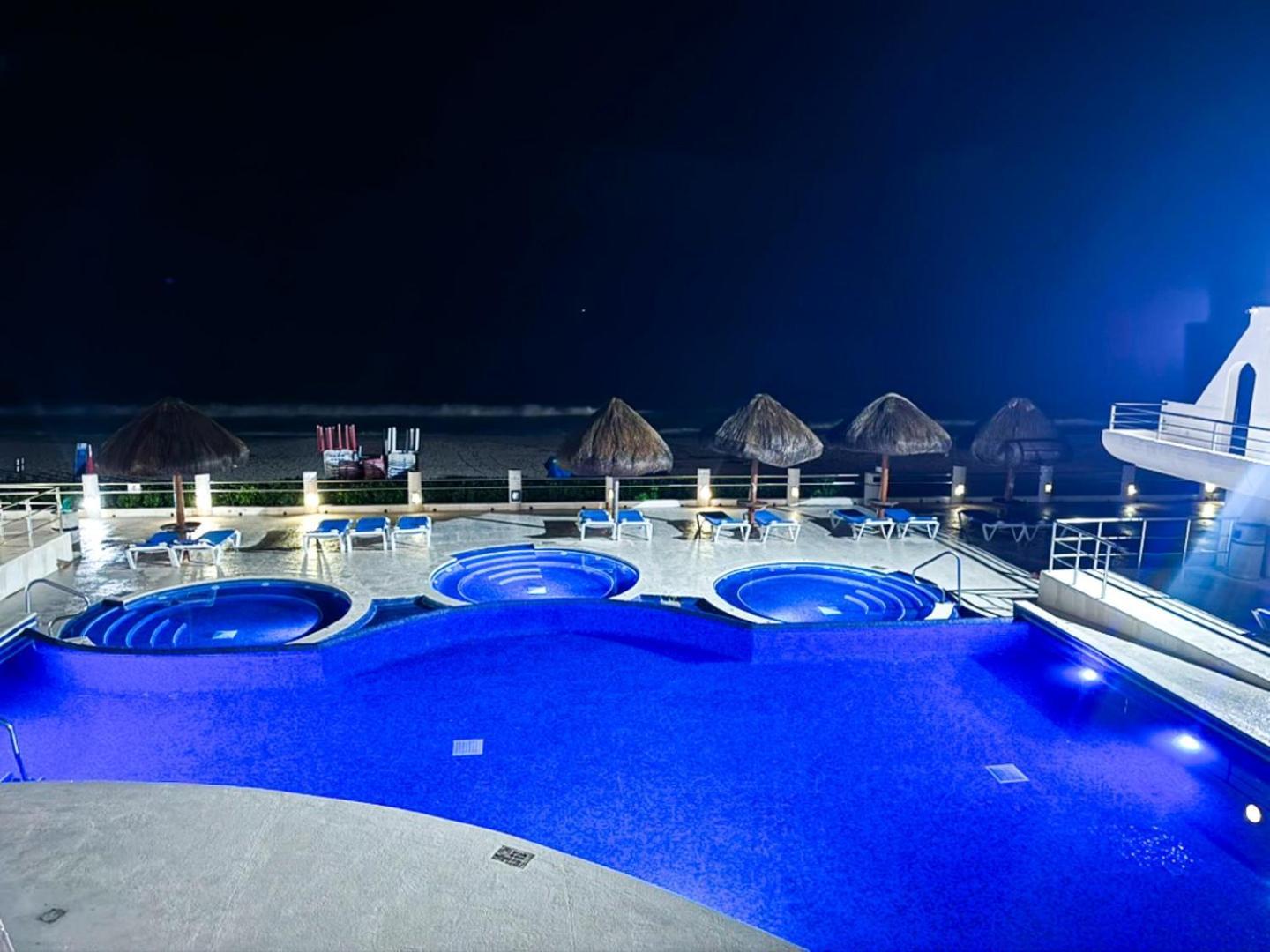 1br In Marlin, Access And Pools Apartment Cancun