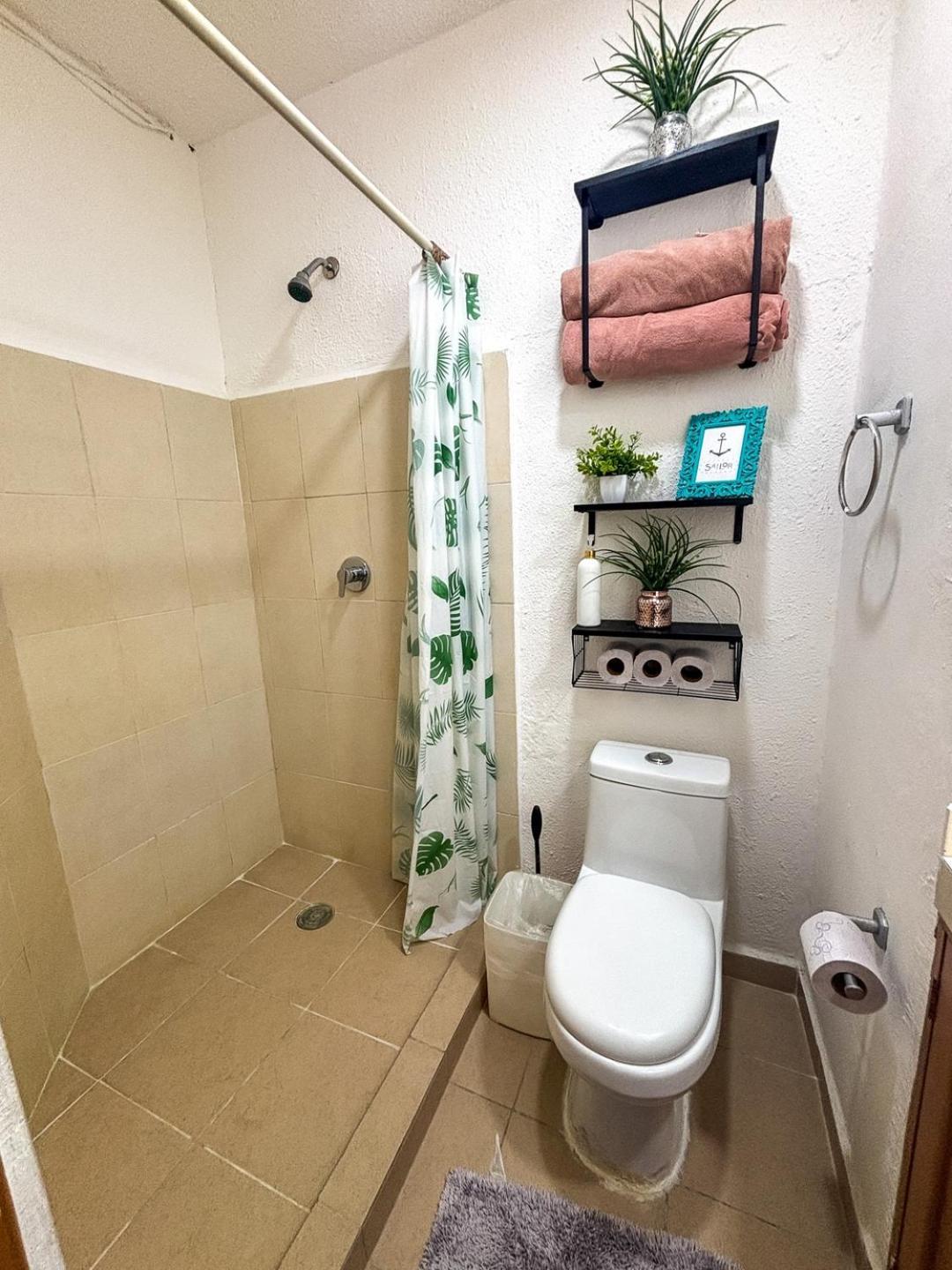 Apartment 1br In Marlin, Access And Pools *
